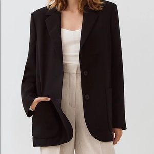 Aritzia Sorrento Blazer - discontinued in black!